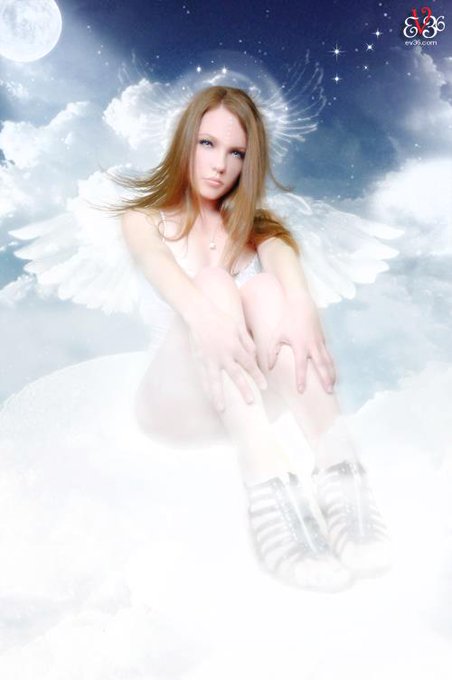 Should I go with being an angel today or a demon encouraging you all to be sinners? #sincity #naugghty<a href="/tag/sincity"class="tags"><span>#sincity</span></a><a href="/tag/naugghty"class="tags"><span>#naugghty</span></a>