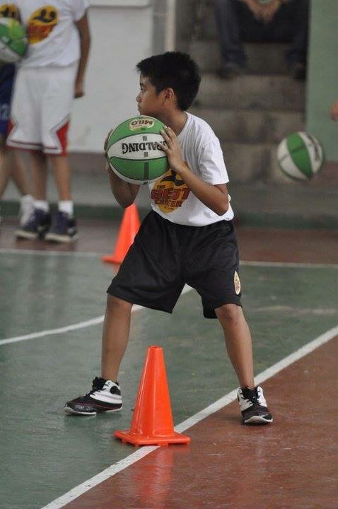 arvinloyola23's tweet photo. How to be kobe idol? @RIPhilipp #DarkMamba https://t.co/Lq1GxUgz7x