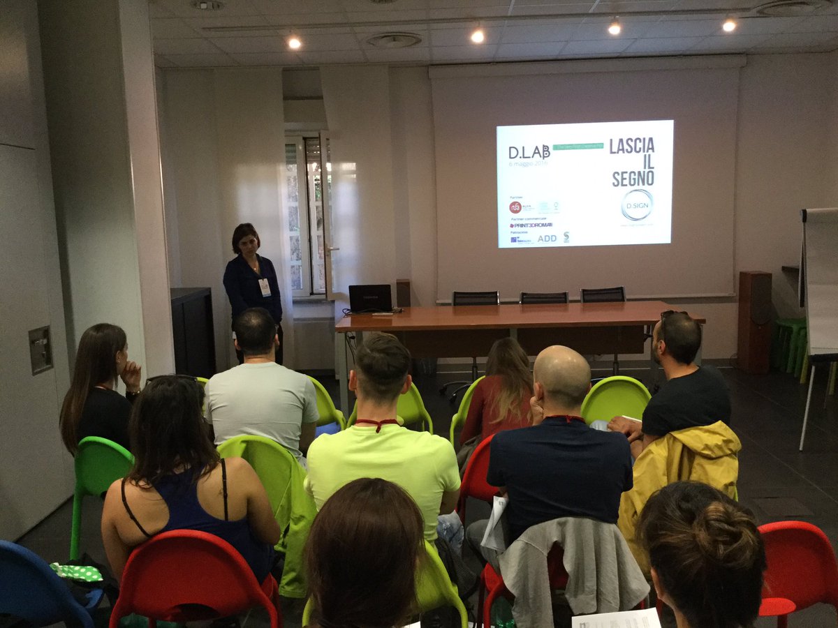 Spazi_Attivi's tweet photo. Comincia #DLab The Very First Creative Pot di @leavethesign #SwitchToDsign #startup https://t.co/1vGvLLkpzd