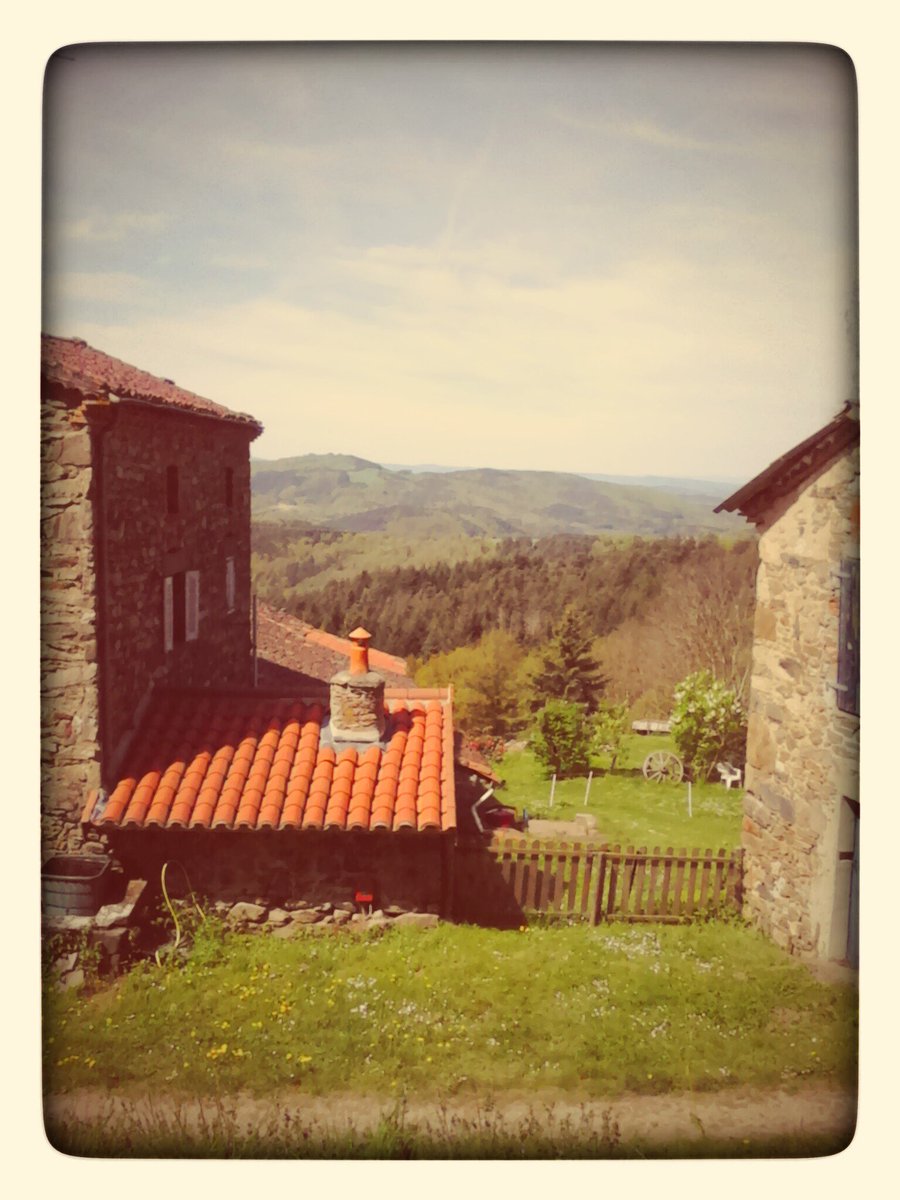 _Neerune's tweet photo. #Rando "La Serpentine" ! ☀️
#auvergne #HauteLoire https://t.co/3bcGftPTCe