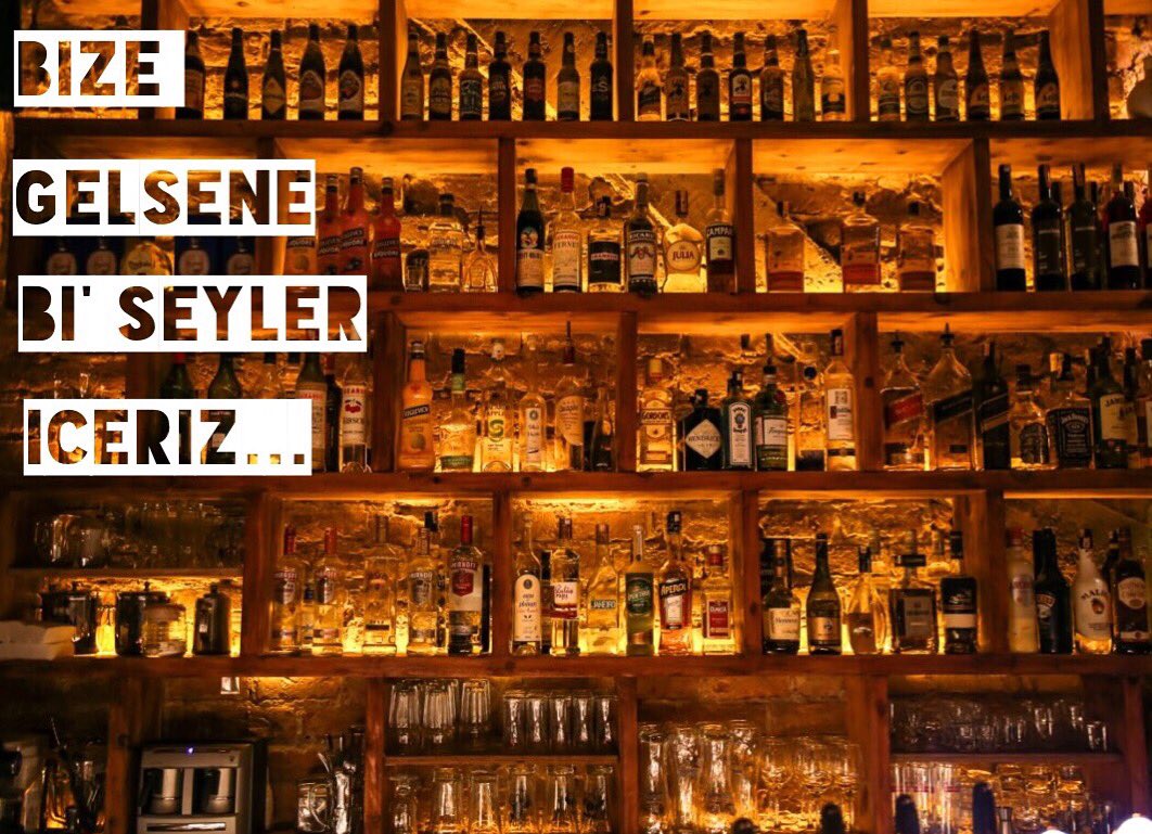 Bu akşam dans pisti Recep Şencan ve Cünor'tun çevireceği plaklarla ısınıyor.