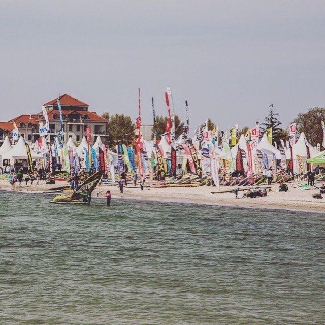 MrSchiemann's tweet photo. Nice day at the beach 
#sportsgarage #talktotill https://t.co/cjoSFvbxvu