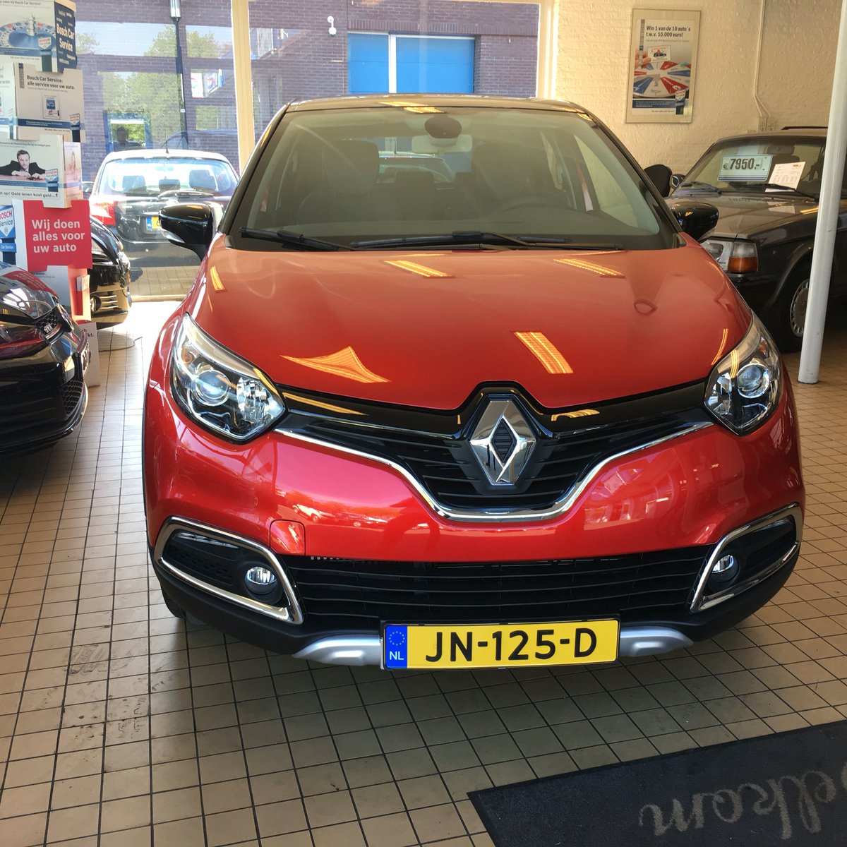autokuilenburg's tweet photo. Prachtige dag om weer een paar mensen blij te maken met een nieuwe auto #weloveourjob https://t.co/oGbPYhTaye