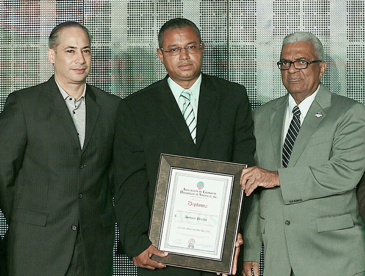 Se entregó el premio Juan Mendoza al cronista más militante con la ACDS, resultando el mismo para Apolinar Peralta
