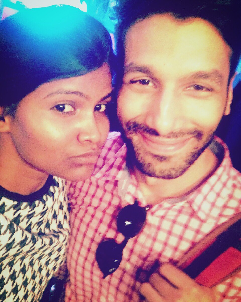 DuskyGirll's tweet photo. . @KananGill with this hottie at @FunOnWithYou #FunWithYou https://t.co/hKHZ1awyW3