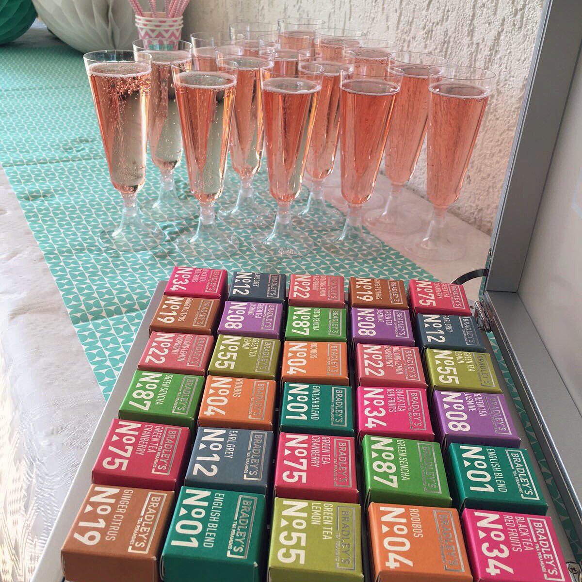 There's always time for a #teaparty! #bradleystea <a href="/FairtradeNL/">Fairtrade Nederland (Max Havelaar)</a> #fairtrade #tea