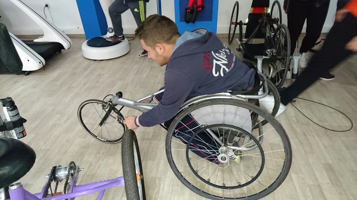 saa_feye's tweet photo. Visita a Metasport, asociación sin ánimo de lucro, que promueve la actividad física para los discapacitados.4°de ESO https://t.co/8AR9jBcUEq