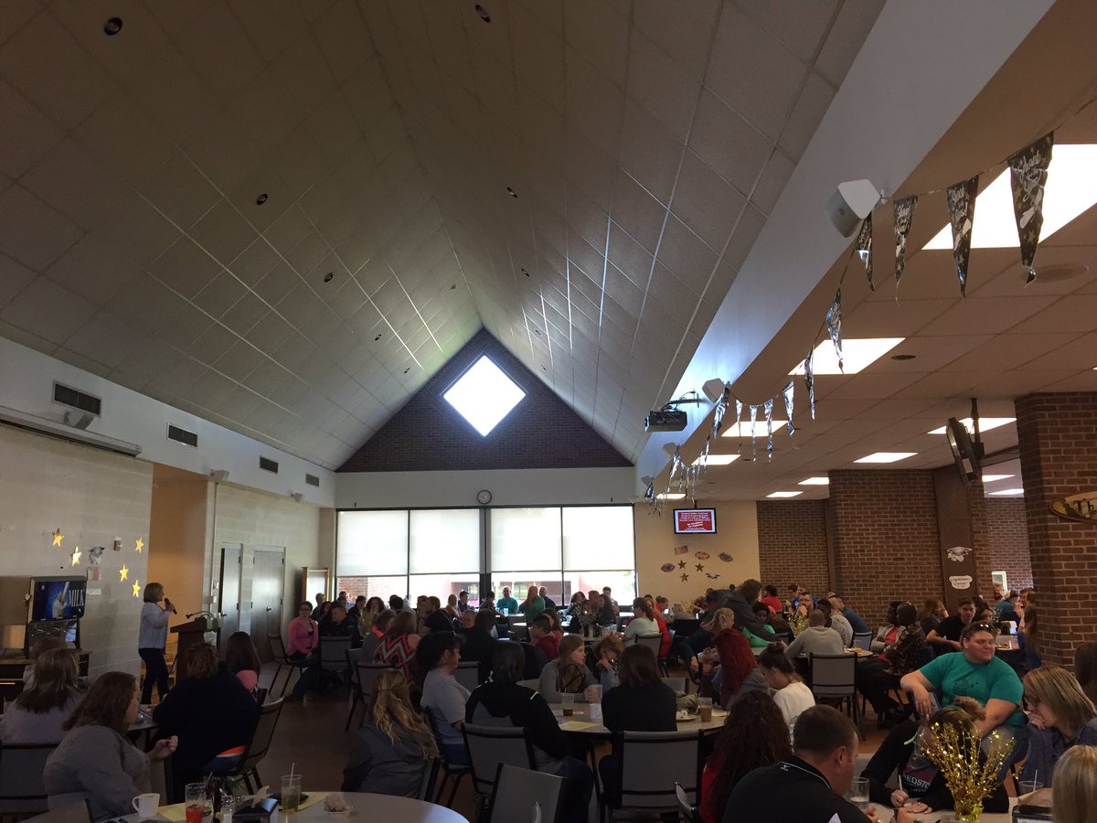 Graduates' Breakfast was very special! Thank you for choosing <a href="/RioEdu/">EduRio</a> for your journey! #RioPride #riograd2016