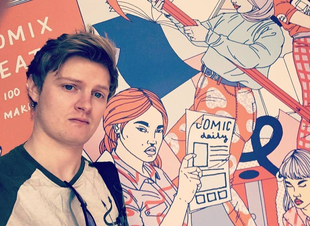 jamiebarnes52's tweet photo. Just hanging with my bae reading comics.  #ComixCreatrix https://t.co/QGJ1tMmkbc https://t.co/7nJcpgCy54