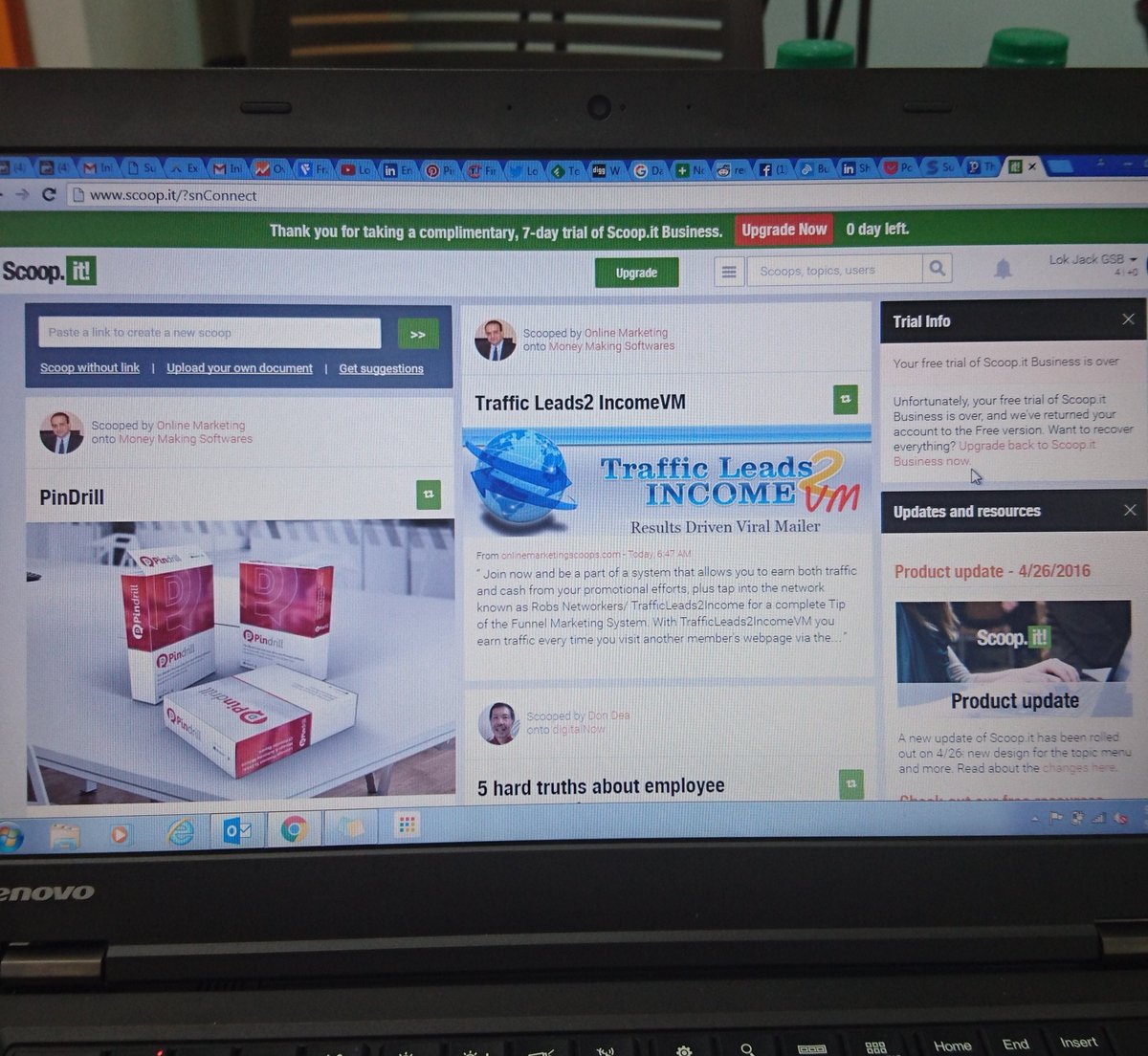 DarshanieM's tweet photo. Exploring the #contentcuration tools @Pocket and @scoopit today in #CCBTT class @lokjackgsb with @manuelpm https://t.co/dg9PjAIEsG