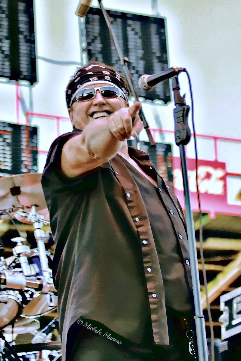 Here's looking at you! #FlashbackFriday To 2012 #MikeReno #Loverboy
