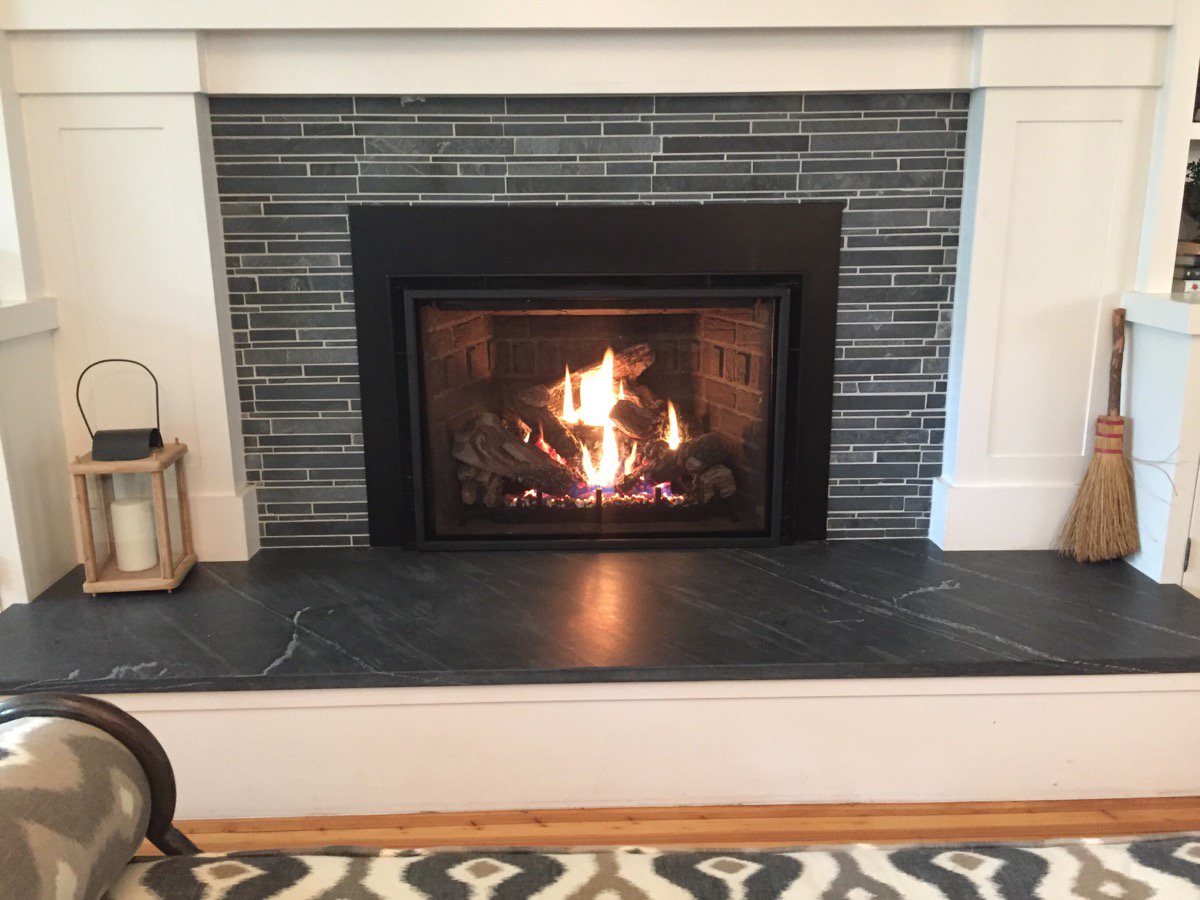HeidlerInc's tweet image. It's cold &amp;amp; wet today! A @MendotaHearth #gasinsert like this one installed in #severnapark sure helps #BeatTheChill