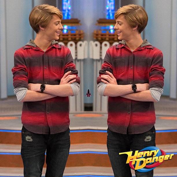 HenryDanger's tweet photo. Two Hens are better than one!! Find out why in #TwinHenrys TONIGHT at 8! https://t.co/Y2bwbmdzhQ