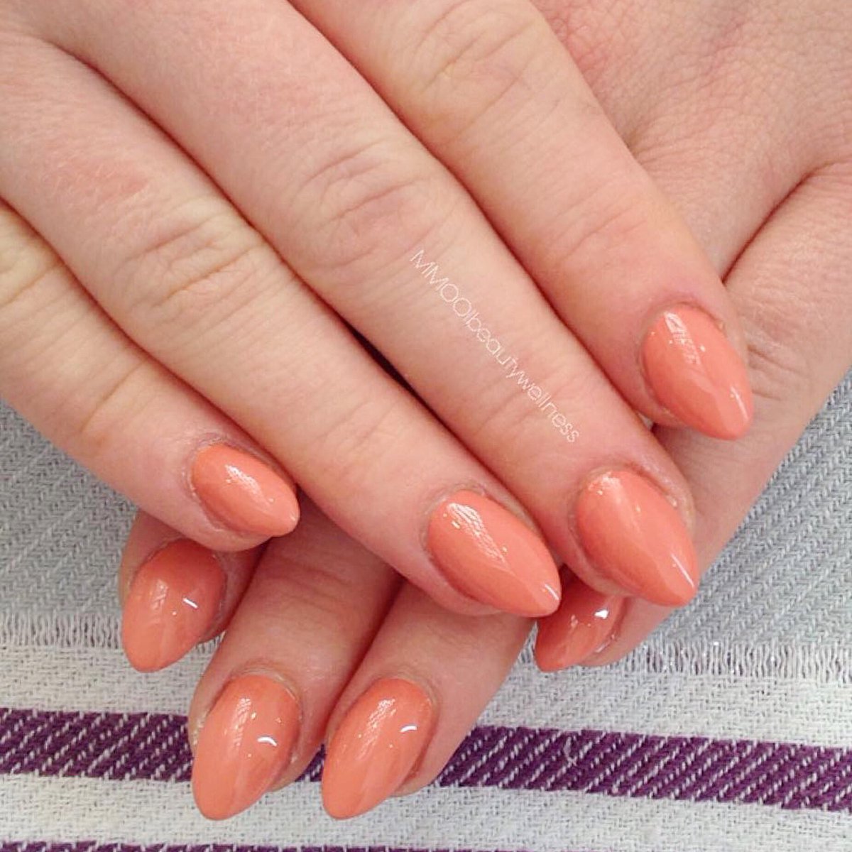 BeautyMillenium's tweet photo. #NailsOfTheDay! Prachtige #Mixcoco #perzik kleurtje! Leuk voor de zomer! Wij zijn fan! Wat vinden jullie? #gellak https://t.co/MJrPrRYmT5