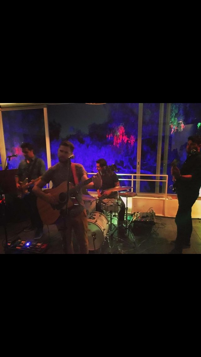 omarpila's tweet photo. Ayer @blackstonedf con @LosRabeats https://t.co/jHL9xDP5Pr