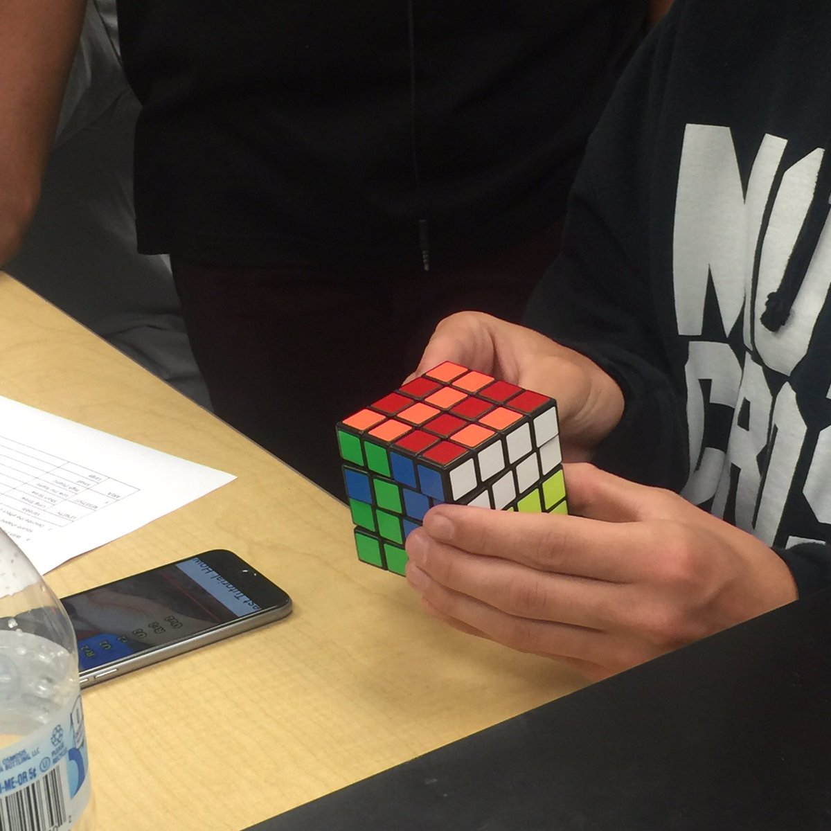 bgminj's tweet image. Per 4 hosts the GREATEST rubix cube gang @ EHS, most day= major distraction. Good days it's just cool. #EHSphysics