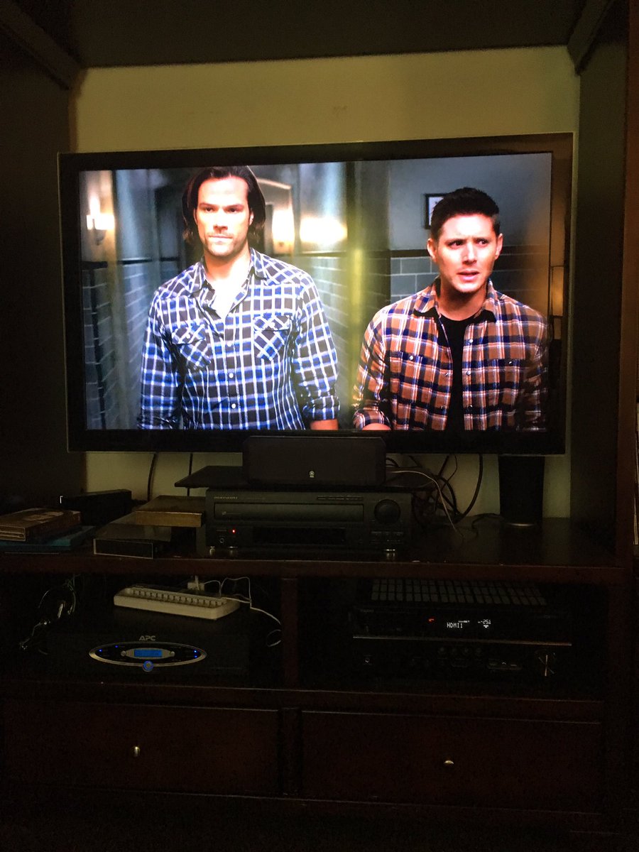 MishaMigoPeach's tweet photo. Cant stop, wont stop! #Supernatural #SPNFamily #DontCallMeShurley #chuckisback https://t.co/tbZ7VHRMub