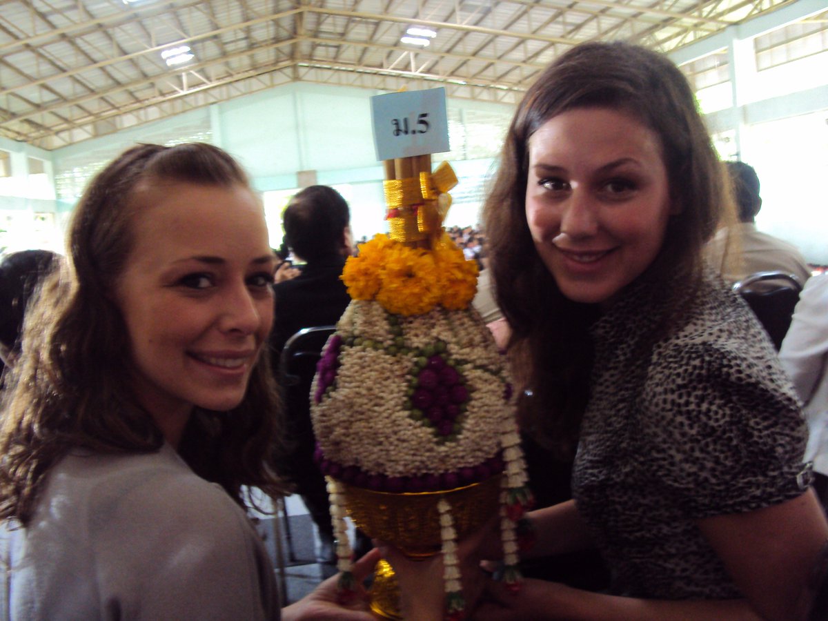 TFCProjects's tweet image. #FlashbackFriday to #TeacherAppreciationWeek in #Thailand 6 years ago!