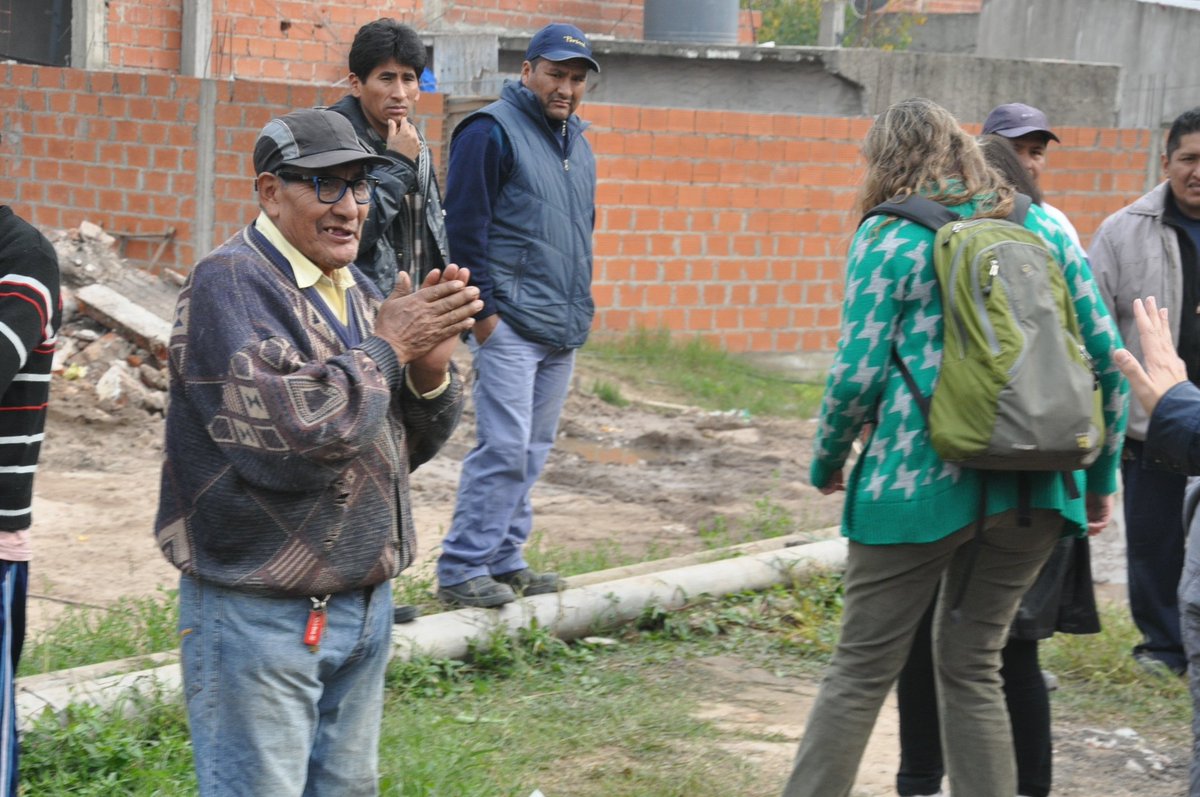 tierras_ee's tweet photo. Nuestro Int. @fernandogray ha conseguido avanzar con el proceso de relocalización de familias en riesgo ambiental https://t.co/fmVn8O8rjp