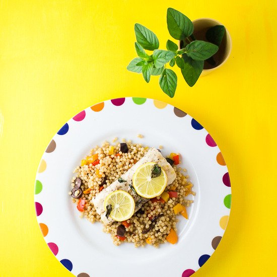 sidewalkshoes's tweet photo. Easy peasy. #cookCL Mahi Mahi with Olive and Bell Pepper Couscous https://t.co/D6YnXSDln5 https://t.co/MQgb6ieVox