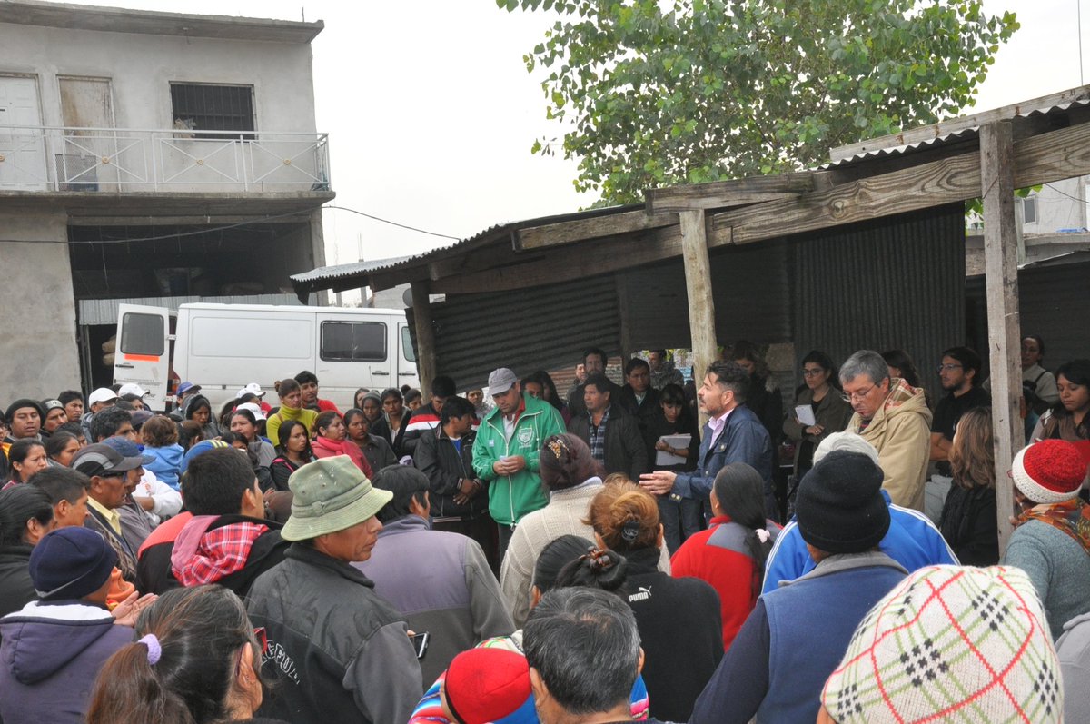 tierras_ee's tweet photo. Los vecinos del Bº Sarmiento expresaron sus inquietudes y posiciones frente al proceso de relocalización. https://t.co/PKvIJMZAXr