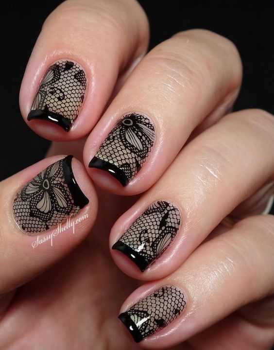 yndaco's tweet photo. Nail art di pizzo, vi piace? #NailArt #NailsInspiration https://t.co/2KIzF0eT0E