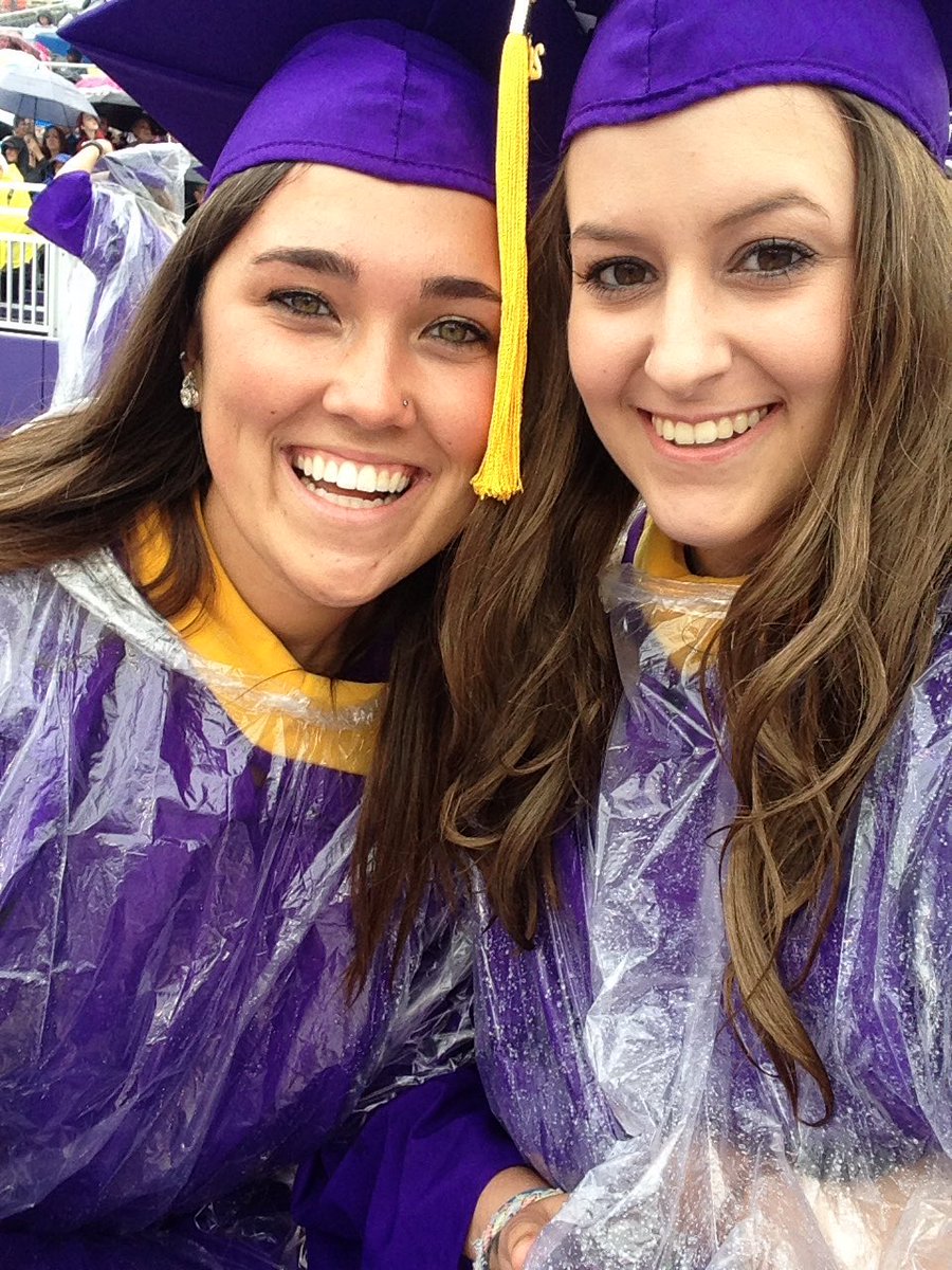 lesliejosadler's tweet photo. #JMUGrad #holycow #comingbacknextyear #hellomastersdegree https://t.co/NawJo4XvUl