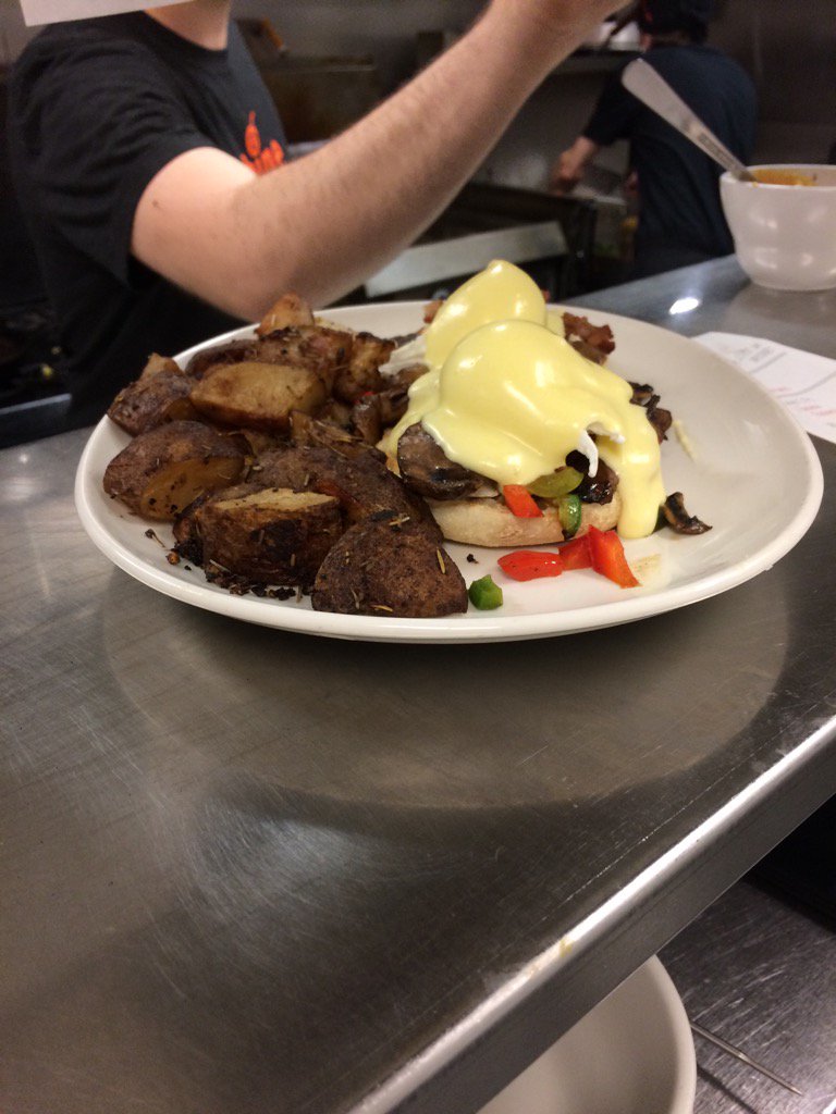 Proof that 2 egg meals can be done 365 different ways. See it tonight #FoodieFriday <a href="/CTVNewsVI/">CTV News Vancouver Island</a> <a href="/Shinecafeinc/">Shine Cafe</a>