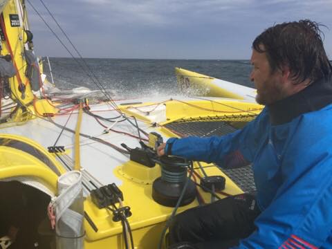 Renaud_Mary's tweet photo. @Renaud_Mary à bord d'Acapella-Soréal sur l'@ArMenRace. 2ème à 40 miles de l'arrivée, ça mouille plus qu'à l'aller! https://t.co/zKSpQ0dJyh