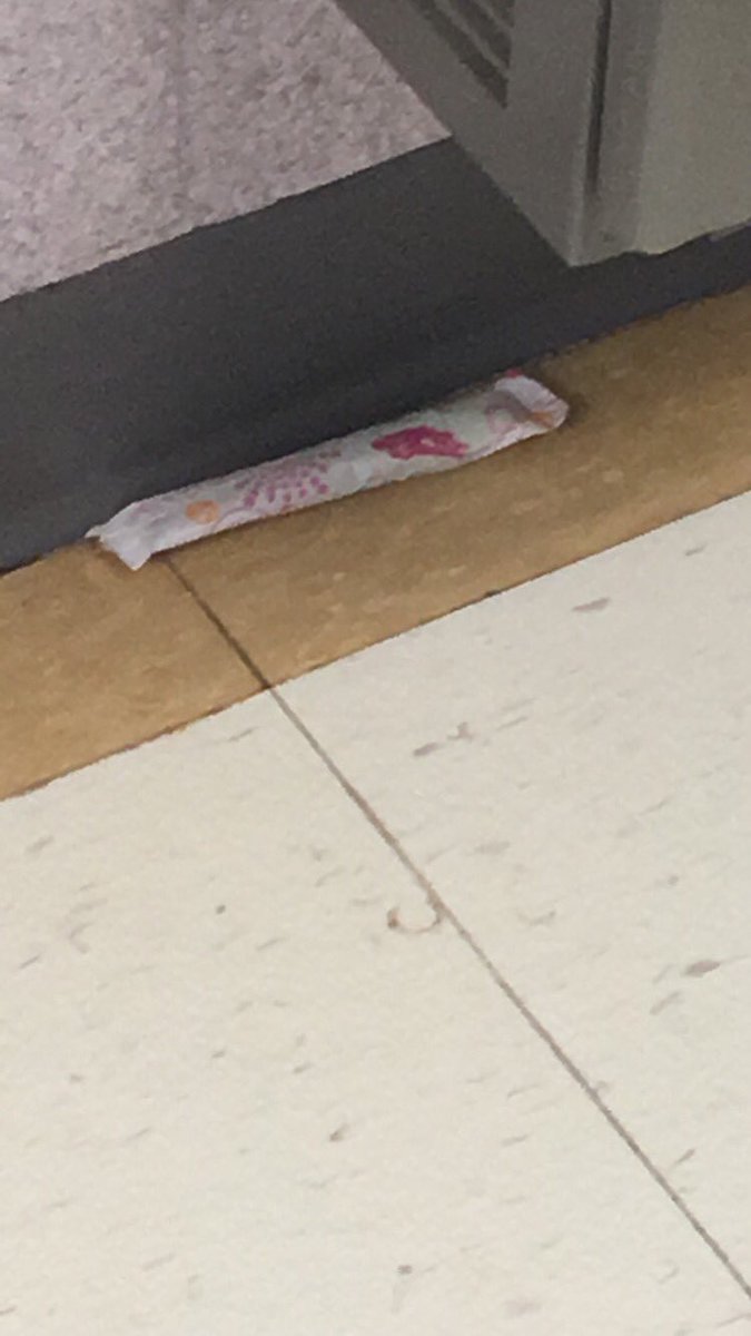 PickettDillon's tweet photo. #onlyatpapio https://t.co/RhJtLxJEpG
