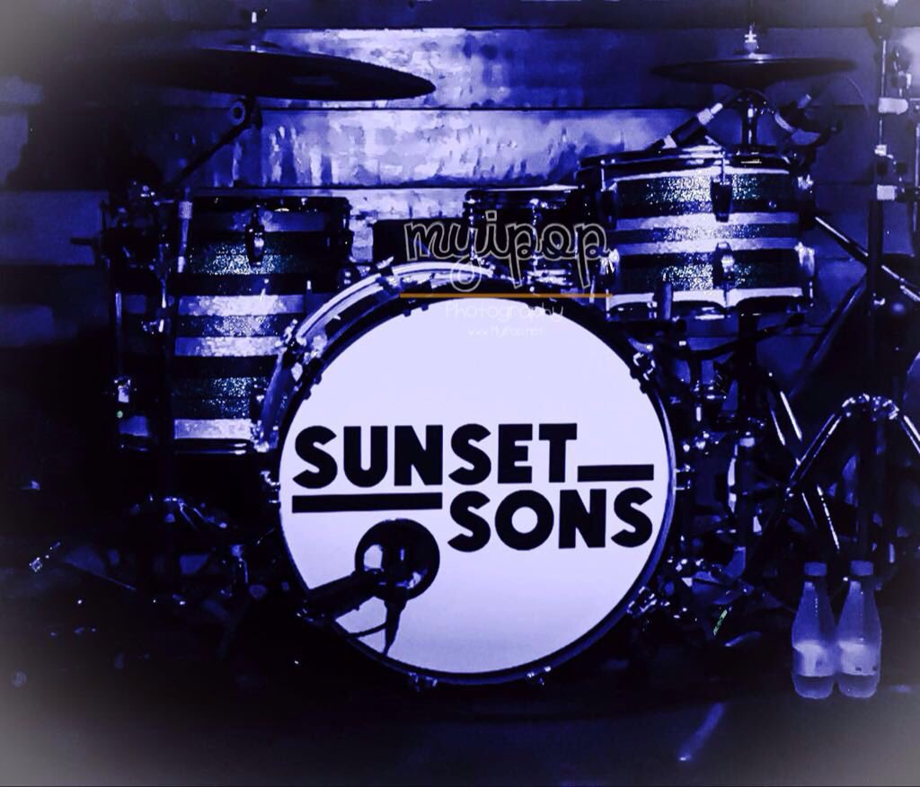 MyiPop's tweet photo. Ya está todo preparado en @MobyDickClub para el directo de @SunsetSons donde presentan su debut #VeryRarelySayDie! https://t.co/ppupWsN8fJ