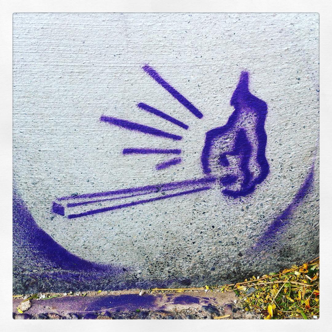 lostvagueus's tweet photo. Neighbors on https://t.co/xScmpBIyTk. #18b #dtlv #graffiti #lasvegas #LostVagueUs #streetart #streetartlasvegas https://t.co/jrzXhJtpIq
