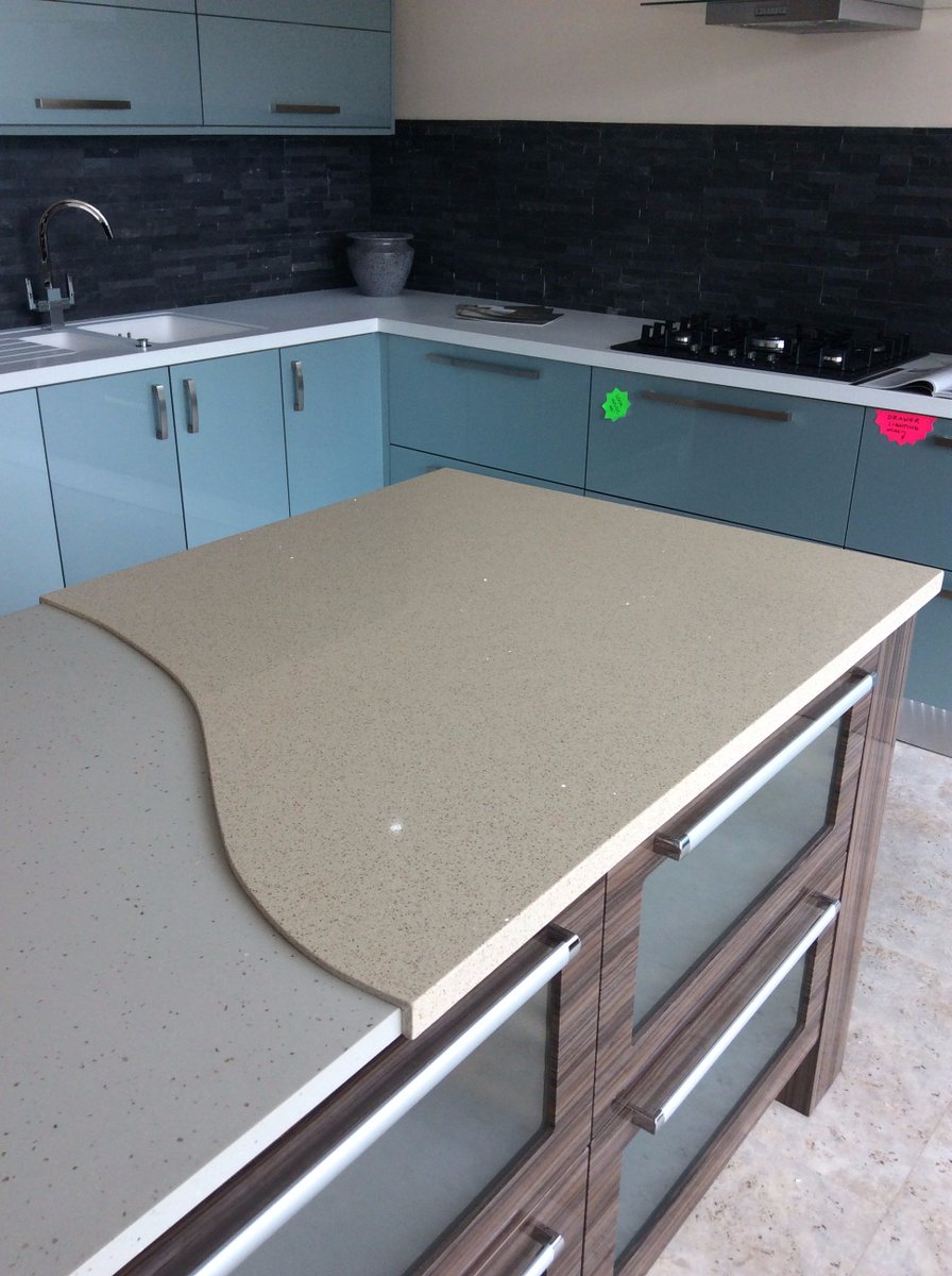 WFDreamDoors's tweet photo. Why not come down to the showroom this weekend and see our new Quartz Overlay worktop display! https://t.co/8RC2BjGHbX