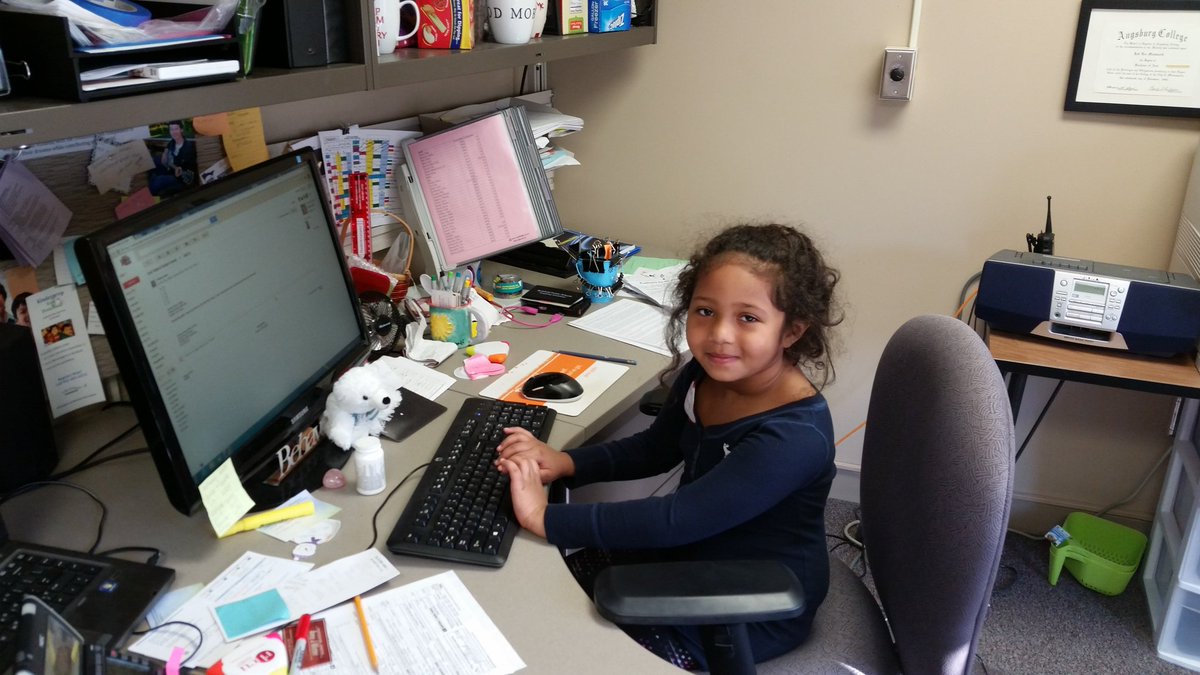 JodiMarkjo1's tweet photo. Winner of "Principal for a Day", Principal Aniya! https://t.co/DjaRVHWlEW