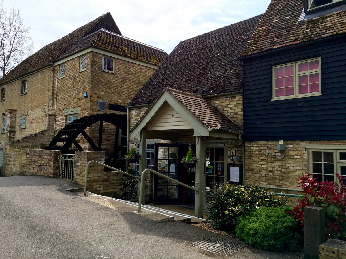 richardbagnold's tweet photo. #England is full of these delightful #riverside #pubs that you never knew were there(!).  Nice find: @brampton_mill https://t.co/oropjvpzN5