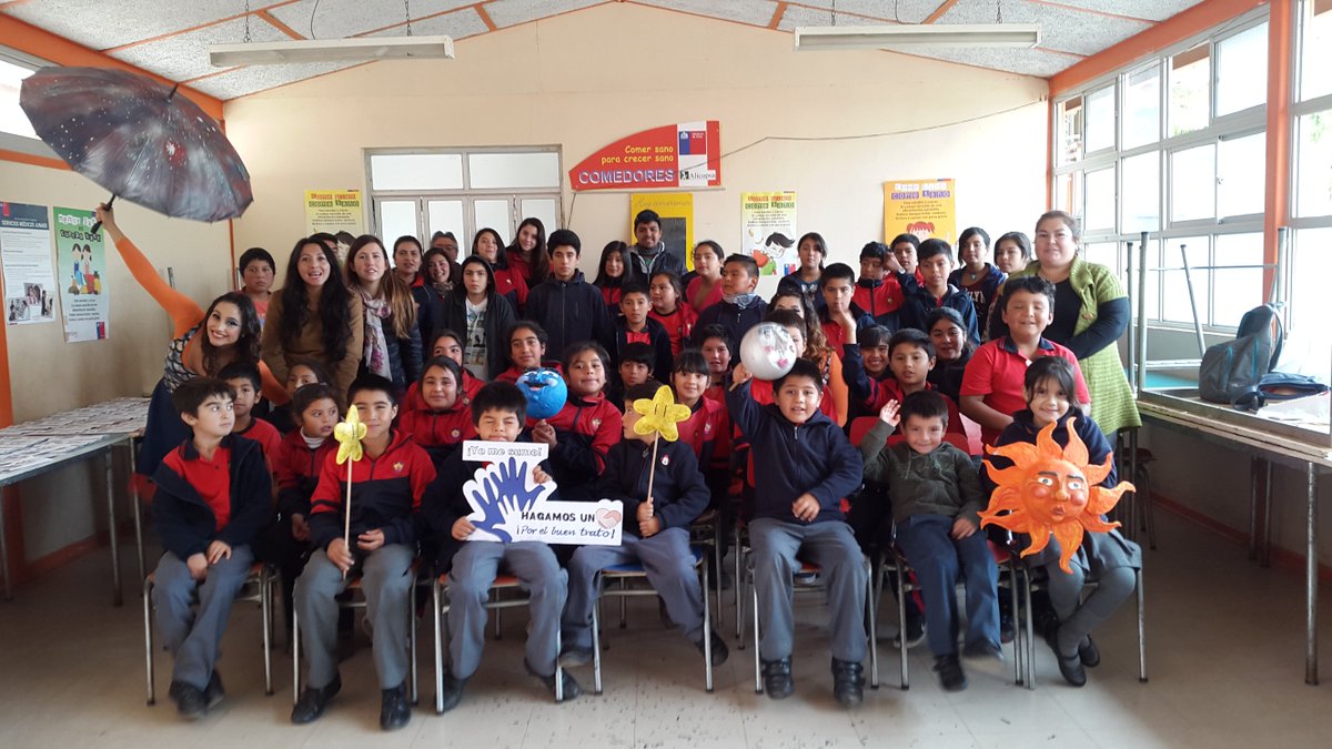 OPD_CANELA's tweet photo. Con obra de teatro se sensibilizó respecto bullying en 4 colegios  @MuniCANELA, #buentrato @Sename_IV @OPD_CANELA https://t.co/Q5GTrFyfXV