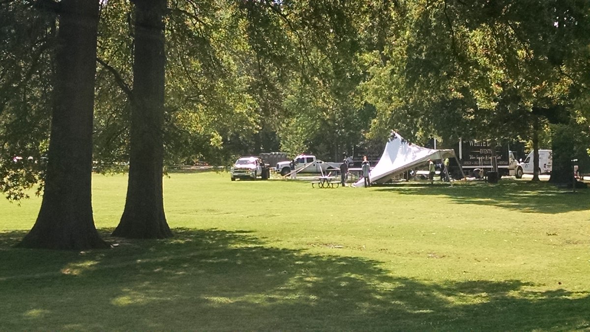 earlefarrelltex's tweet photo. Setting up for this weekend's Latino Festival https://t.co/IpkTPqc5nr https://t.co/CELyRgyIdI