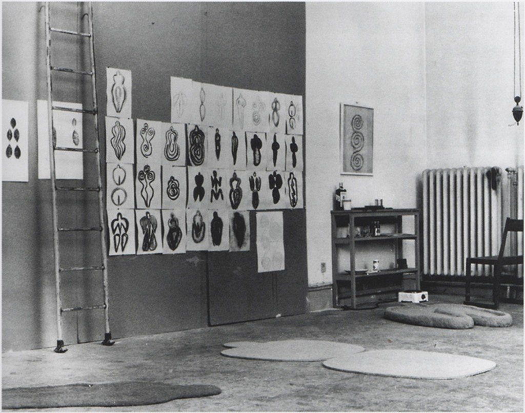 MousseMagazine's tweet photo. #MilanoArtBulletin LAST DAYS TO SEE @ Raffaella Cortese Silvia Bächli I Ana Mendieta I Nazgol Ansarinia until May 11 https://t.co/dcAciEJ6Mx