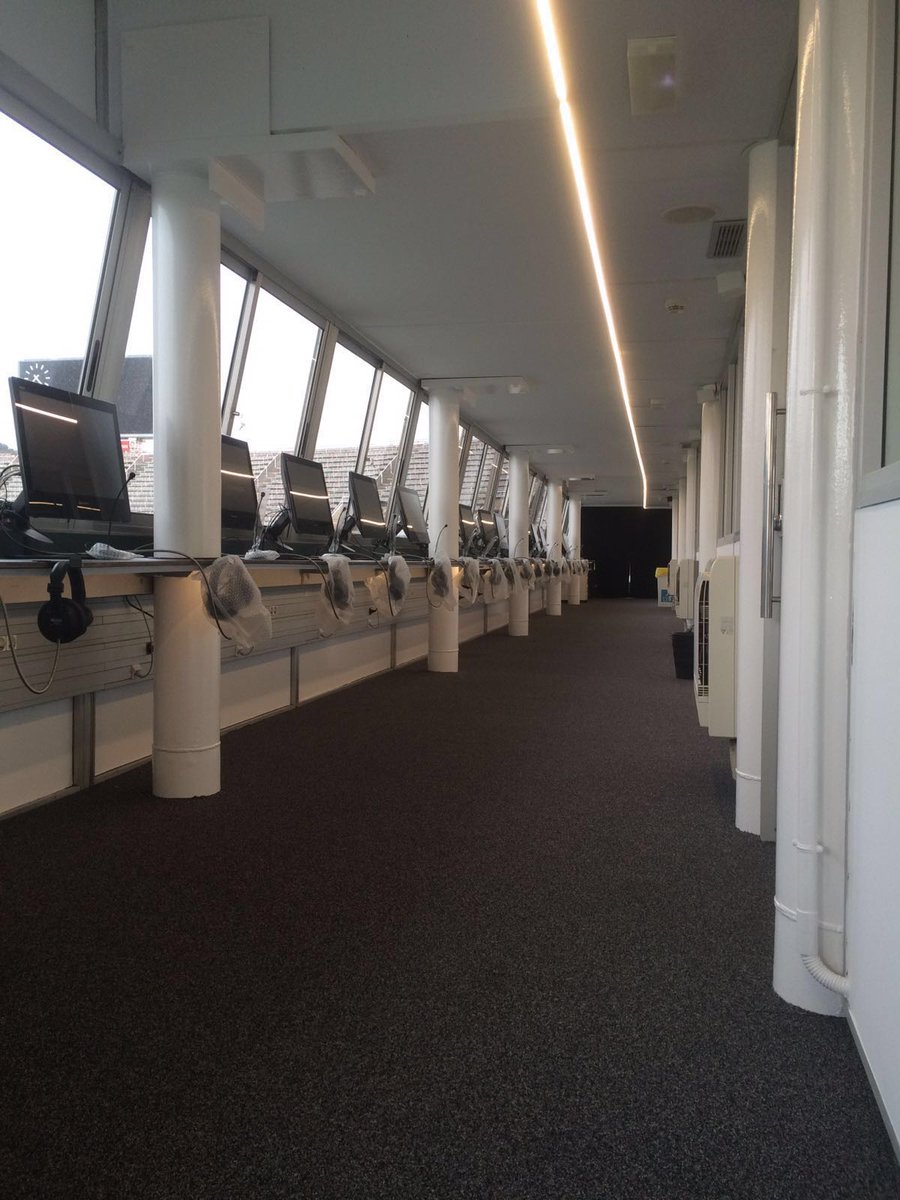 Hemos colaborado en la ejecución "re-styling" del Estadi Olimpic, y nos encanta el resultado! 
#no_solo_ladrillo