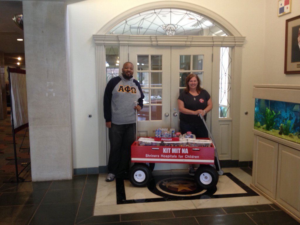APO_S45's tweet photo. Section 45 Chair @GrandMarquisRJ delivers #JaredBoxProject to Shriner's Hospital from Sectional Conf.! #APOServes90 https://t.co/gGGv4leJ3D