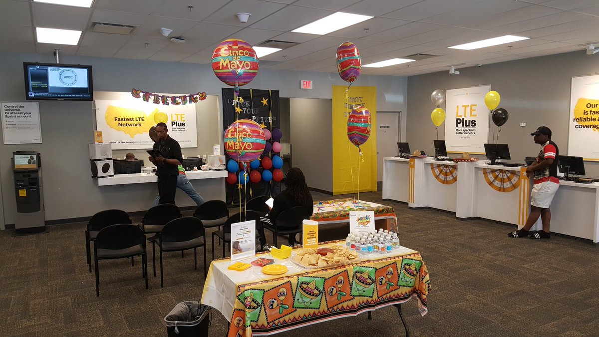 347Sprint's tweet image. Come join us @347Sprint !! We're celebrating Cinco de Mayo through the weekend!! @JosephSmithers1 @HollyJoyRamos