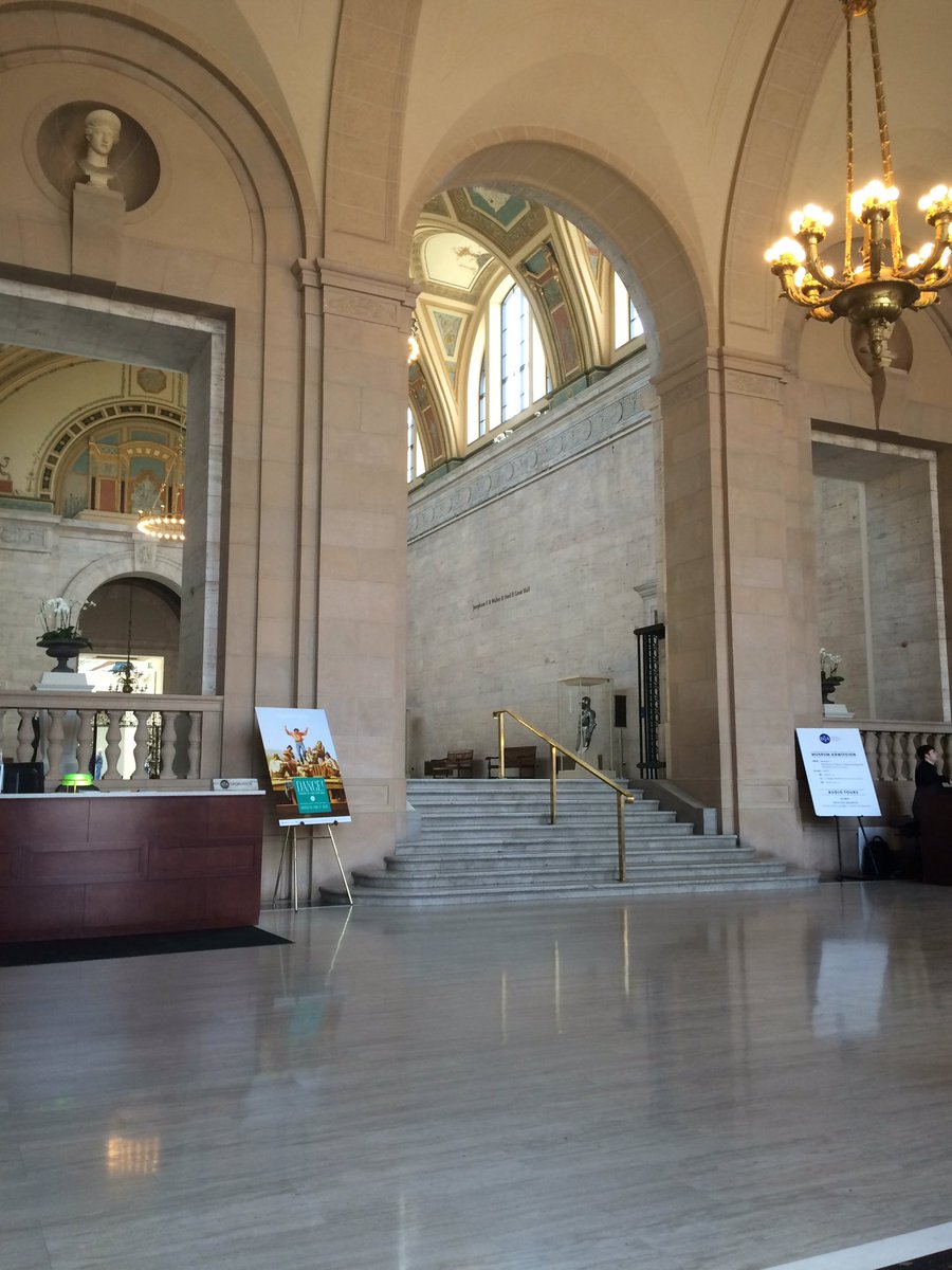 At Detroit institute of arts to find out more about feeding our futures in Detroit and get a tour!