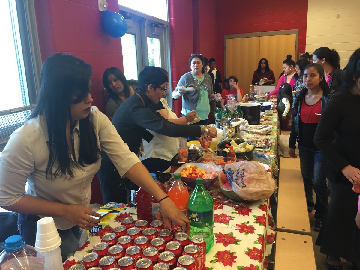 2016 GRUPO DE PADRES UNIDOS - Gracias por toda su participación durante todo el año escolar.