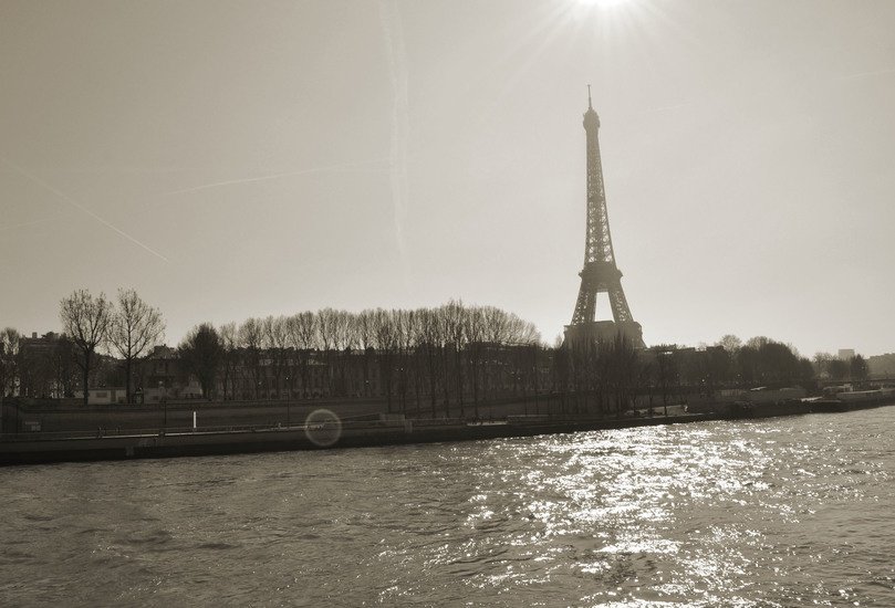 BuckleyBark's tweet photo. "A Romantic Tragedy" https://t.co/s9Xf2Dame9 Why schools should teach French as a foreign language, by @JackD_bcds https://t.co/0cyuYb3tuJ