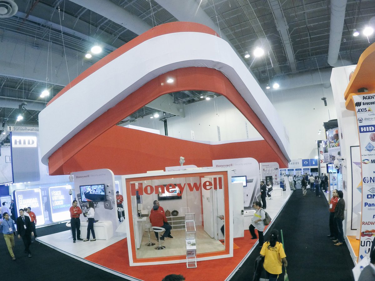 FortPointSS's tweet image. Nice @HoneywellSec video solutions @ExpoSeguridad smart PTZ and more. #hdsecurity 🖲🕹 #México2016 👌🏽