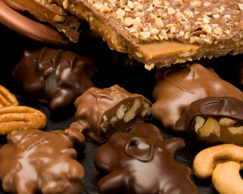 DHPChicago's tweet photo. Happy gorgeous Friday! Get ur Mother's Day gift from @KilwinsChicago to make your mom's day even sweeter! https://t.co/c7EdjqqPGK