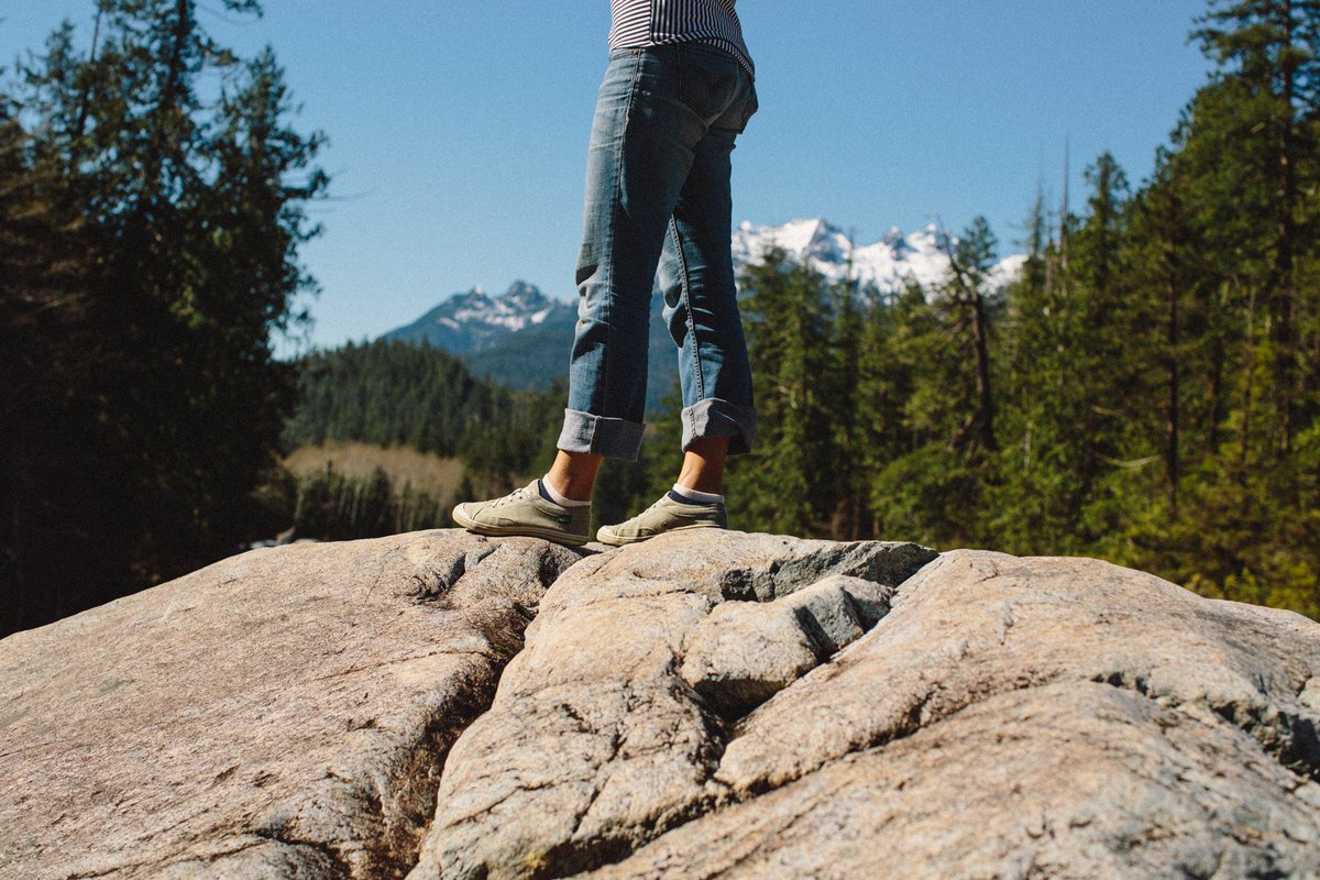 simpleshoes's tweet image. Explore the outdoors with Simple. #simplevibes #satire