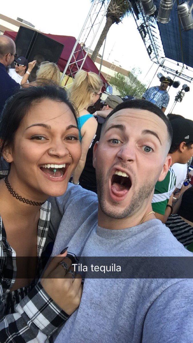 drunk_urameshi's tweet photo. TILAAAAA MY GIRLL @missavestruz #BurroFest #DelcoPride https://t.co/pBmUKlAT9z