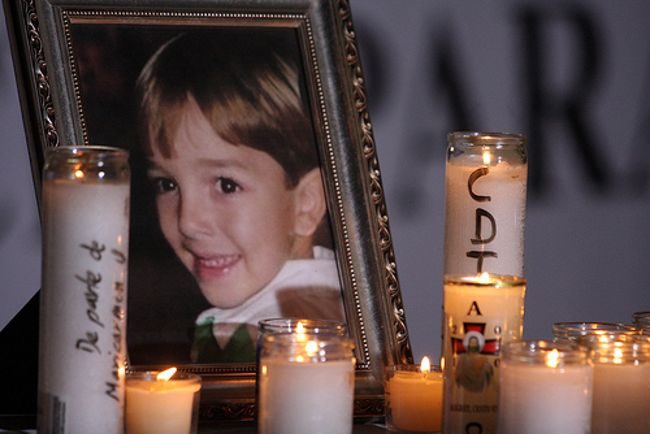 EP_Mundo's tweet photo. #PuertoRico "Todos somos víctimas" del asesinato del niño Lorenzo https://t.co/jgp3d9y23G https://t.co/ylwtTuelBN