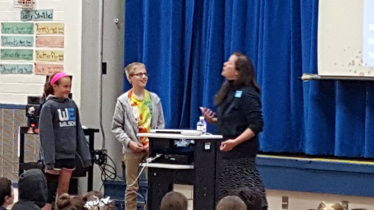 wilsonelem5's tweet photo. A fun visit with Carrie Jones where our 5th Grade Wildcats demonstrated "writer's block."  #WeAreFHSD #engage https://t.co/EOO6BTAata